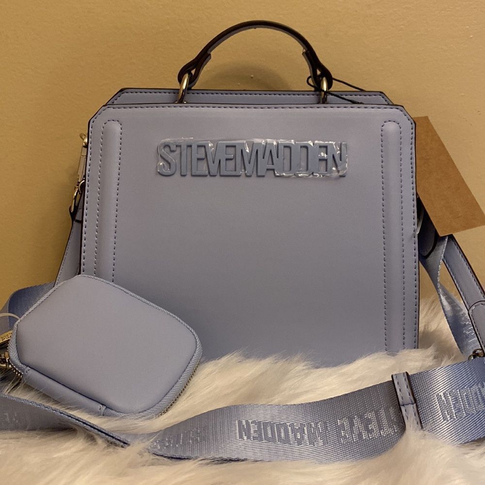 NWT Steve Madden (Bevelyn) Crossbody Bag w/Airpod Pouch - Blue Glaze - New Color - Picture 3 of 14